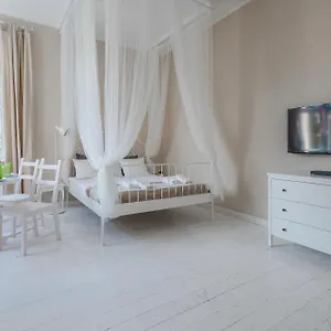 Riviera Lägenhetshotell
