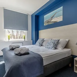 Aqua House Bed & Breakfast